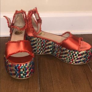 Platform shimmery orange and woven platform shoe